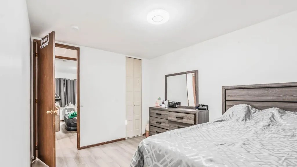 379 Maitland Crescent NE Calgary AB T2A5T6