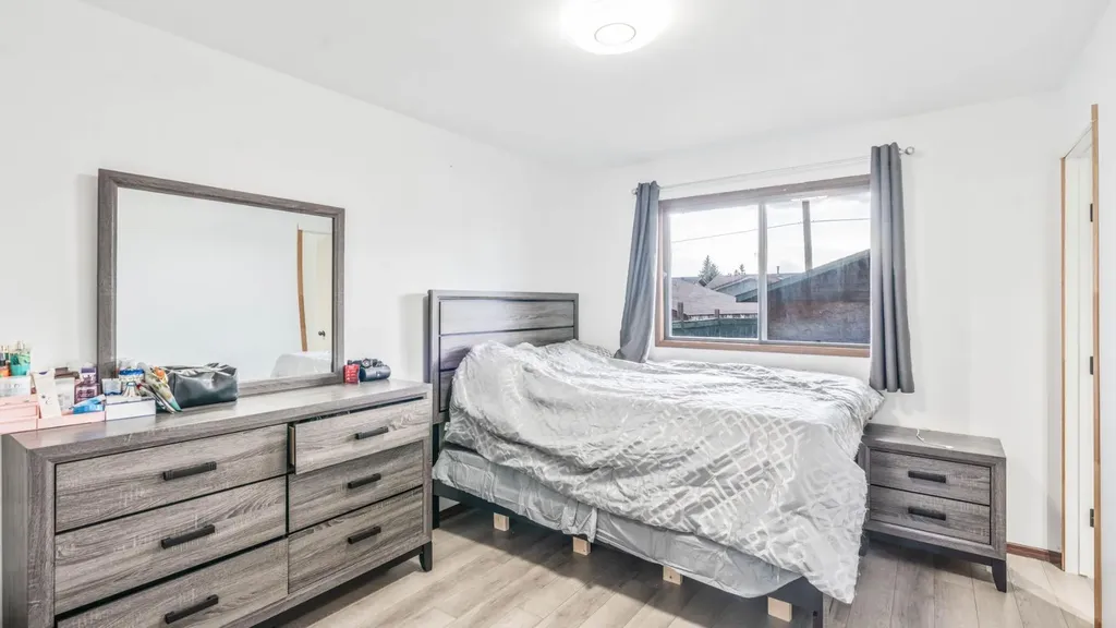 379 Maitland Crescent NE Calgary AB T2A5T6
