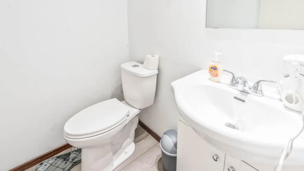 379 Maitland Crescent NE Calgary AB T2A5T6