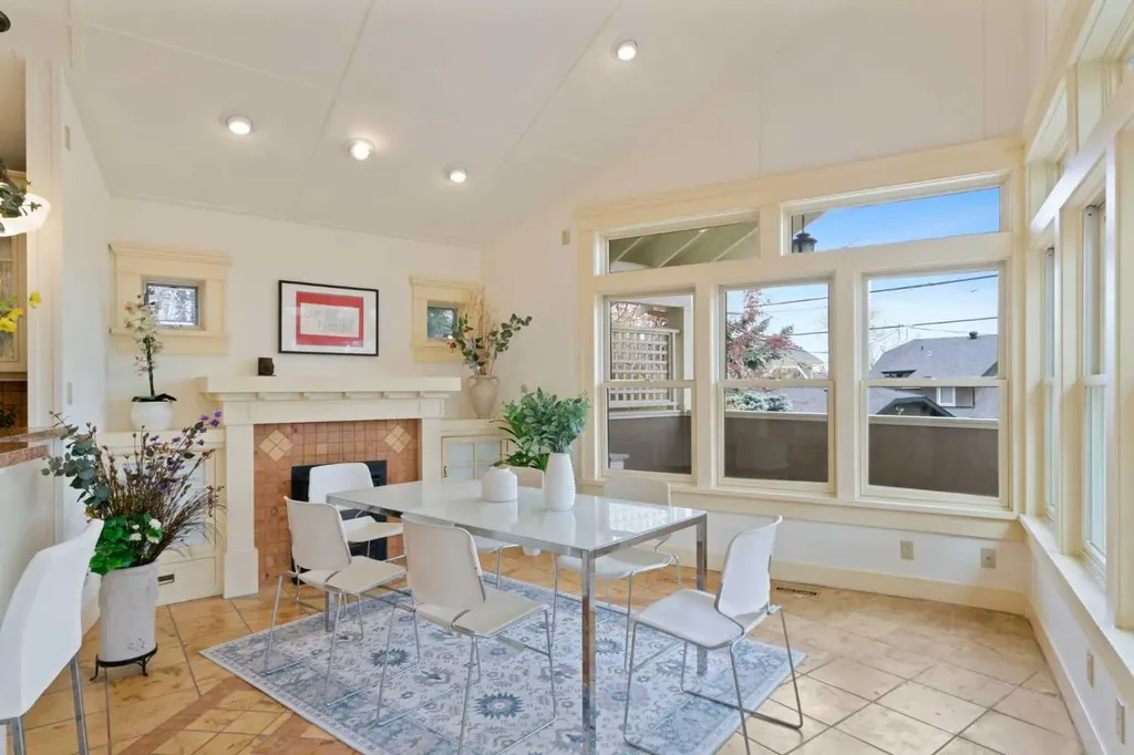 342 Superior Avenue SW Calgary AB T3C 2J2