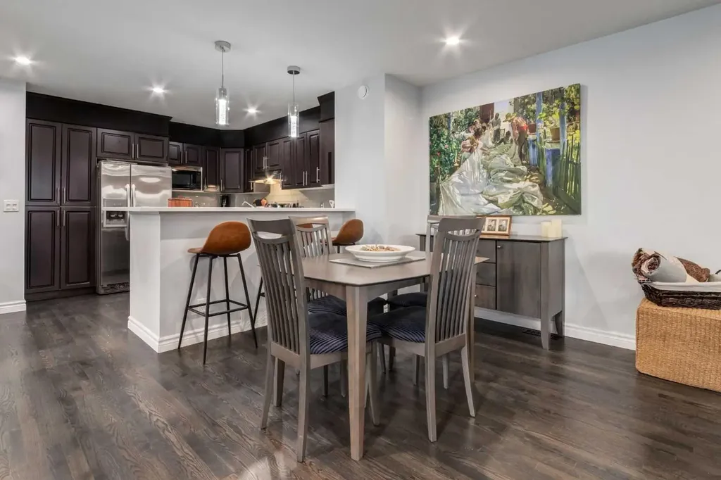 2013 24 Street SW Calgary AB T3E 1T1