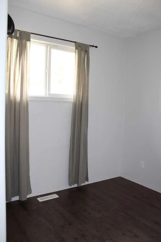#208 Main Street North Star AB T0H 2T0