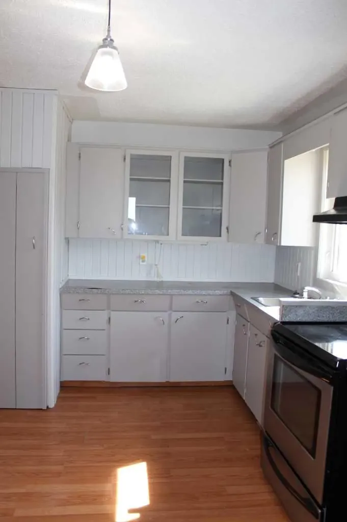 #208 Main Street North Star AB T0H 2T0