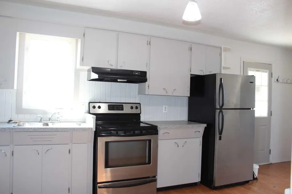 #208 Main Street North Star AB T0H 2T0