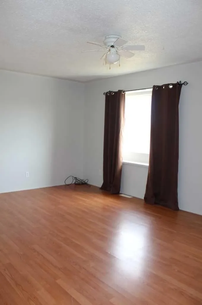 #208 Main Street North Star AB T0H 2T0