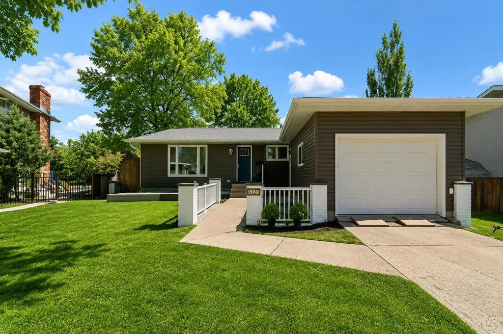 6316 38 Avenue Close Camrose AB T4V 2Z7