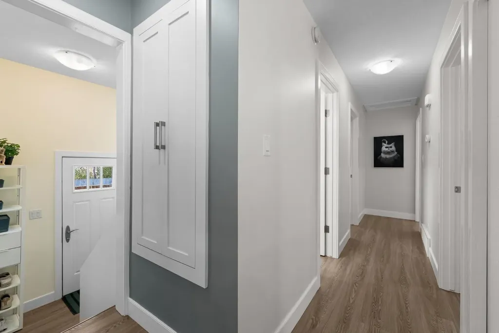 6316 38 Avenue Close Camrose AB T4V 2Z7