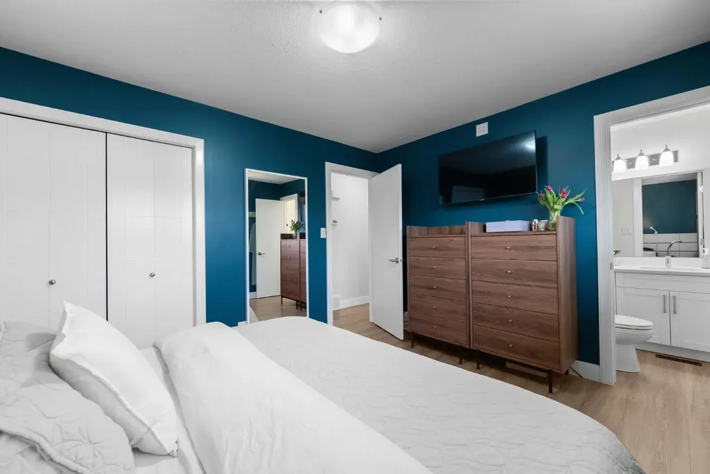 6316 38 Avenue Close Camrose AB T4V 2Z7