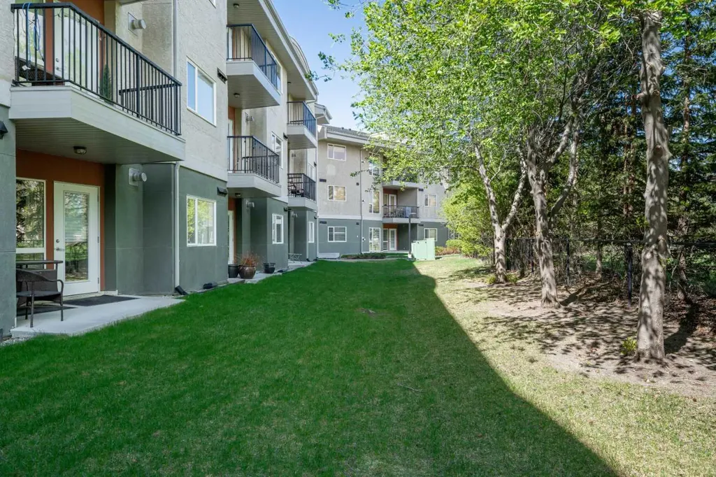 69 Springborough Court SW Calgary AB T3H 5V5
