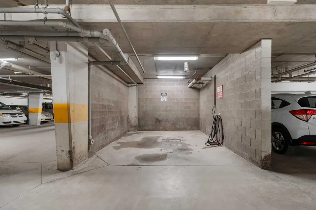 69 Springborough Court SW Calgary AB T3H 5V5
