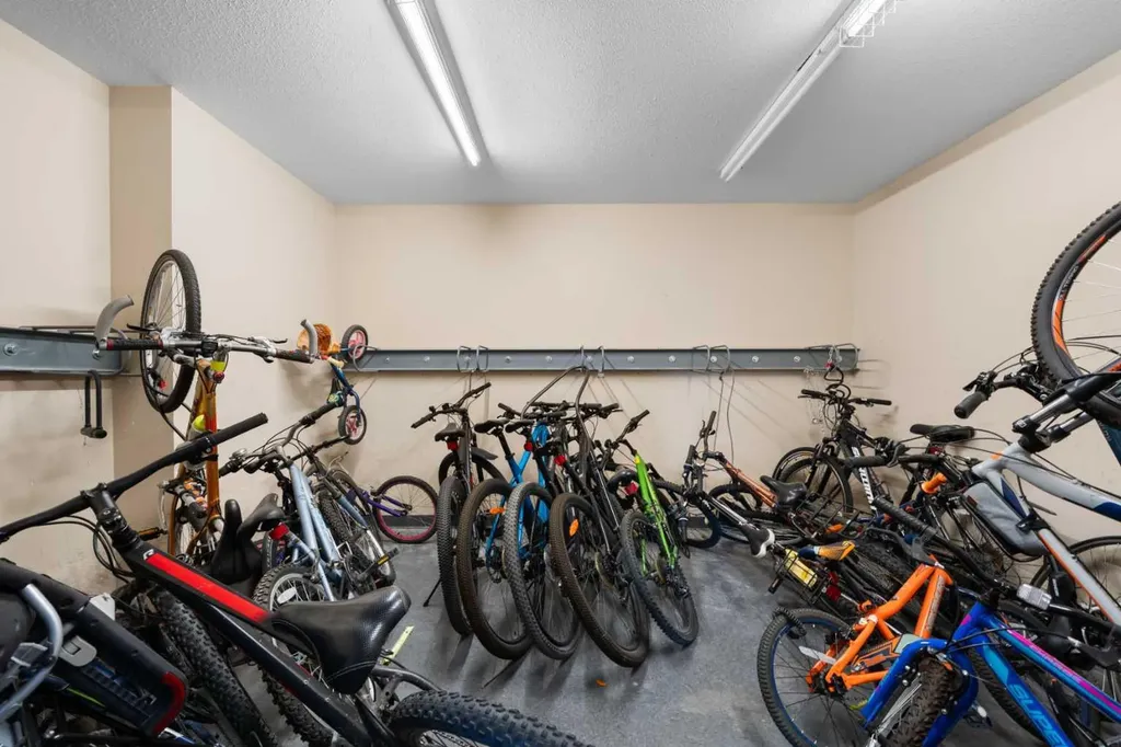 69 Springborough Court SW Calgary AB T3H 5V5