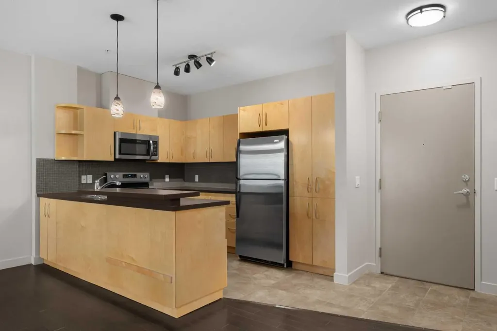69 Springborough Court SW Calgary AB T3H 5V5