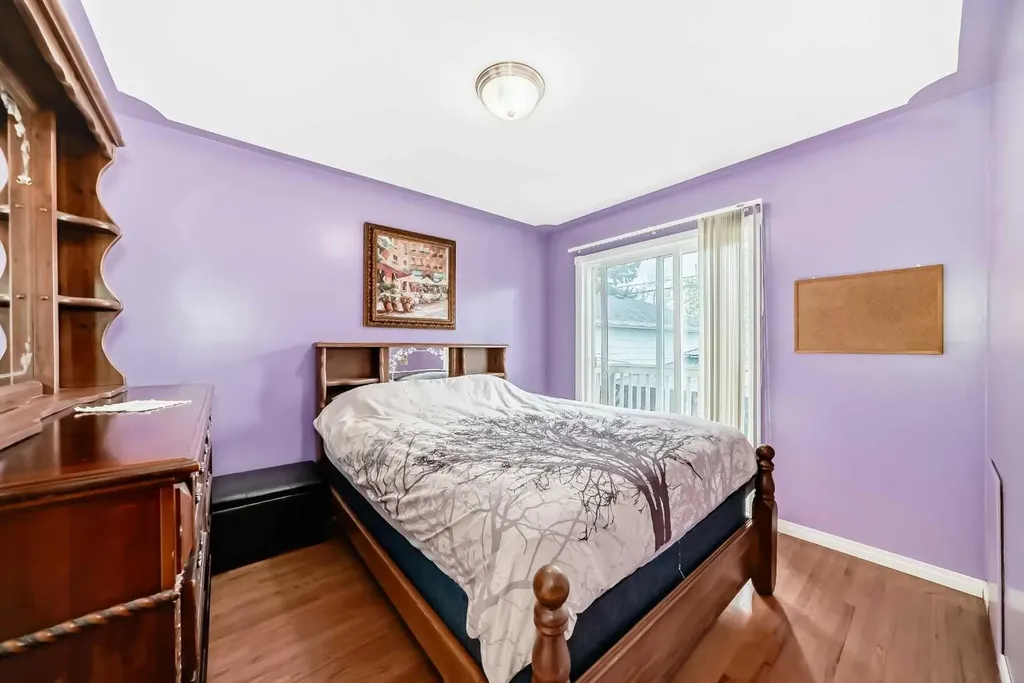 4039 5 Avenue SW Calgary AB T3C0C2