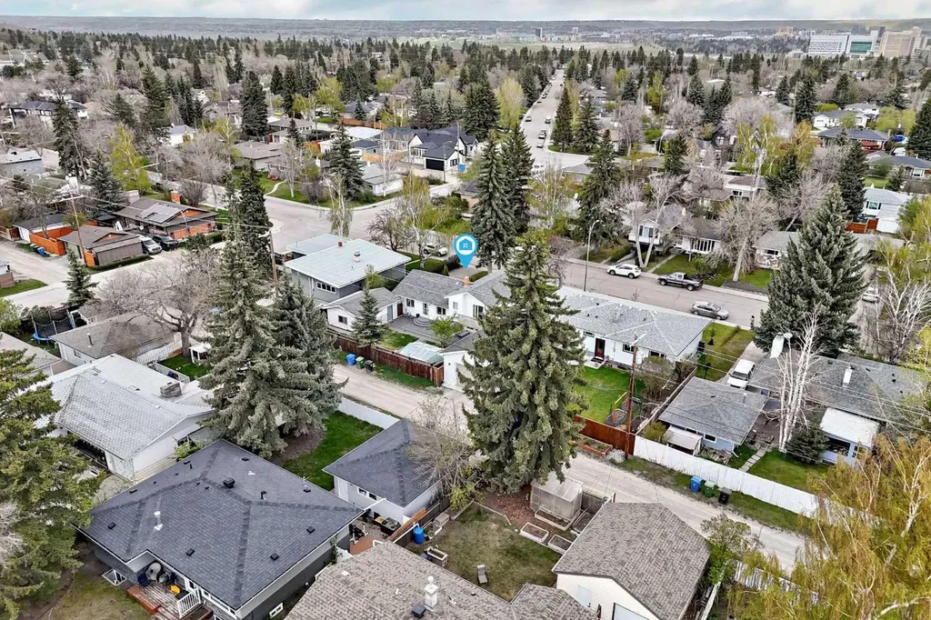 4039 5 Avenue SW Calgary AB T3C0C2