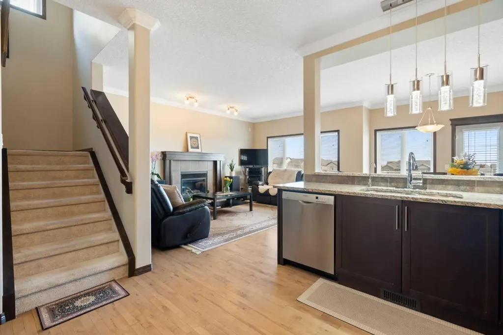 196 Nolanfield Way NW Calgary AB T3R 0M4