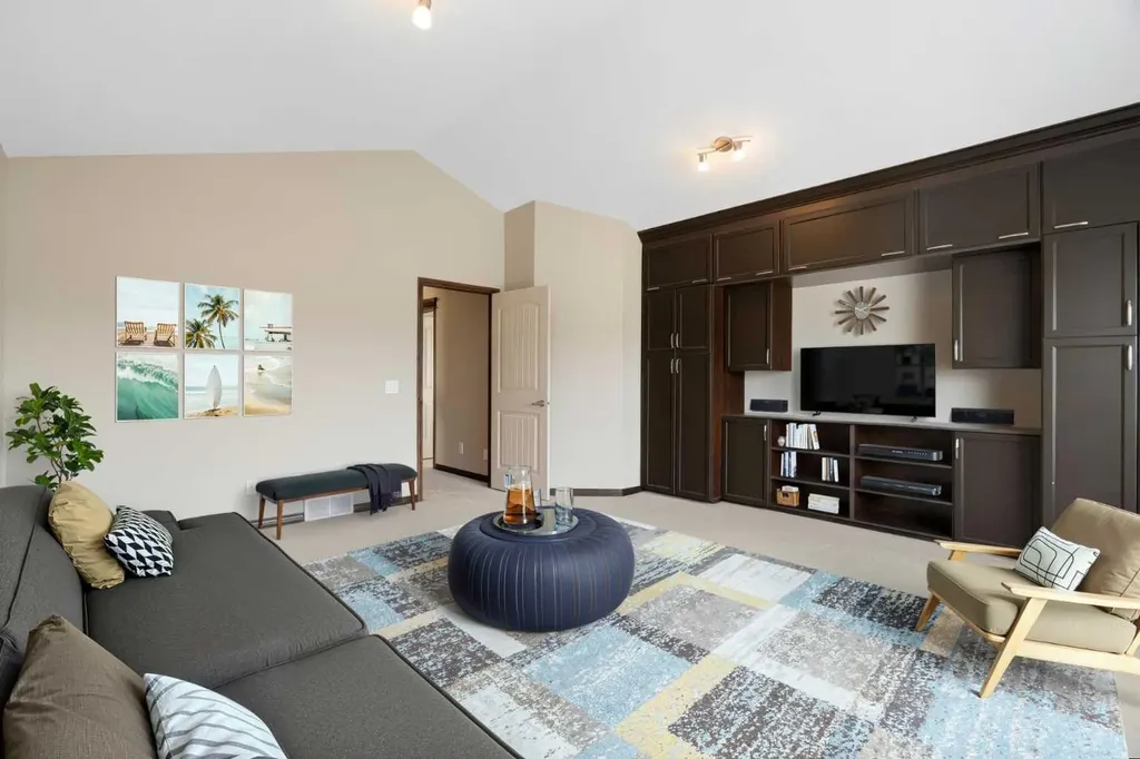 196 Nolanfield Way NW Calgary AB T3R 0M4