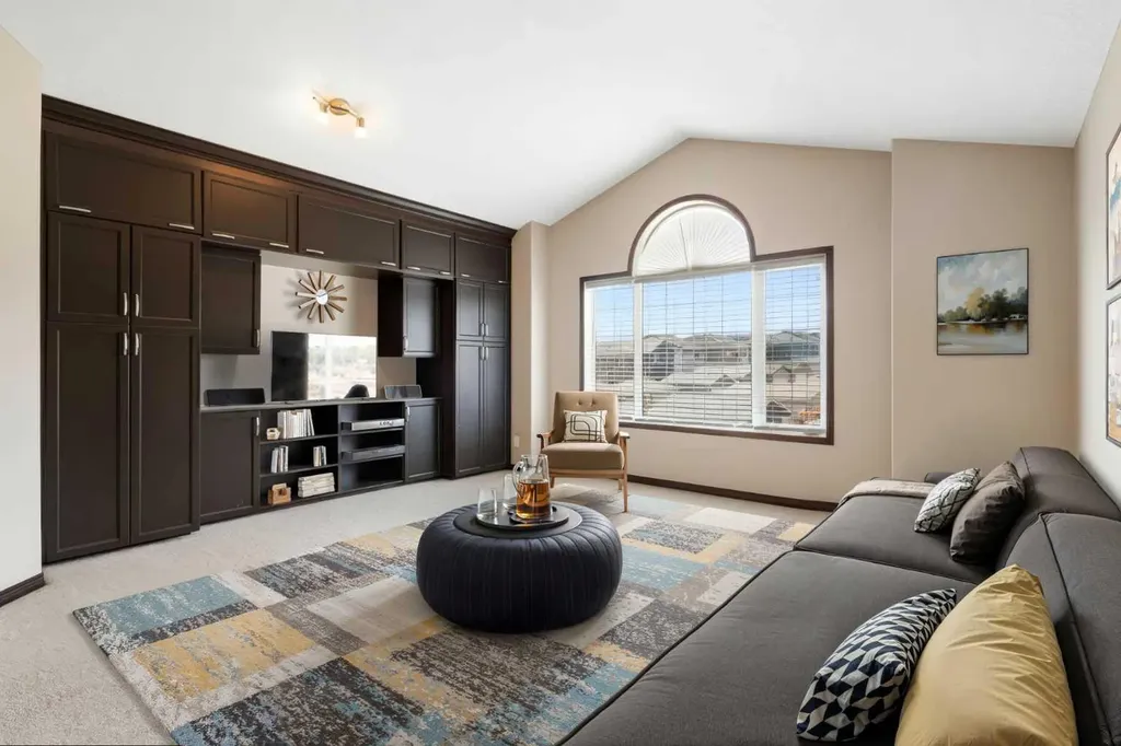 196 Nolanfield Way NW Calgary AB T3R 0M4