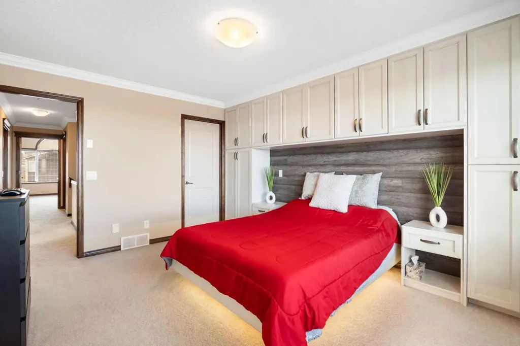 196 Nolanfield Way NW Calgary AB T3R 0M4