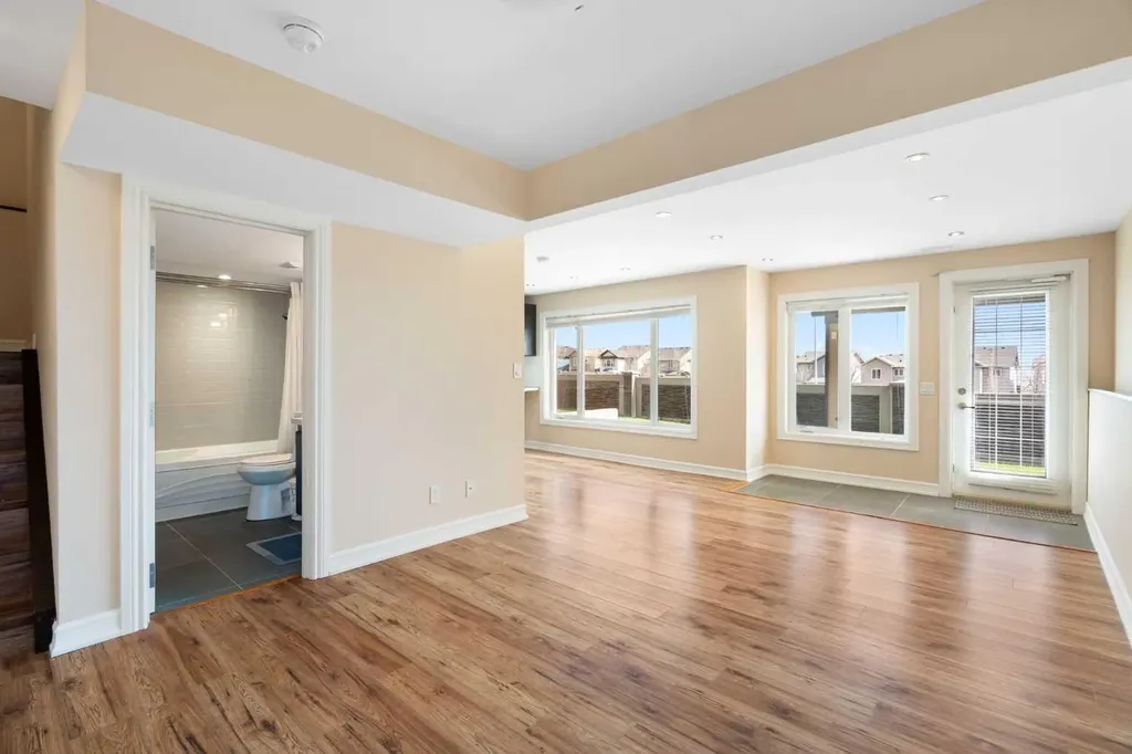 196 Nolanfield Way NW Calgary AB T3R 0M4
