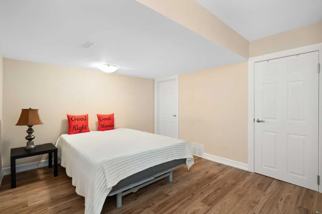 196 Nolanfield Way NW Calgary AB T3R 0M4