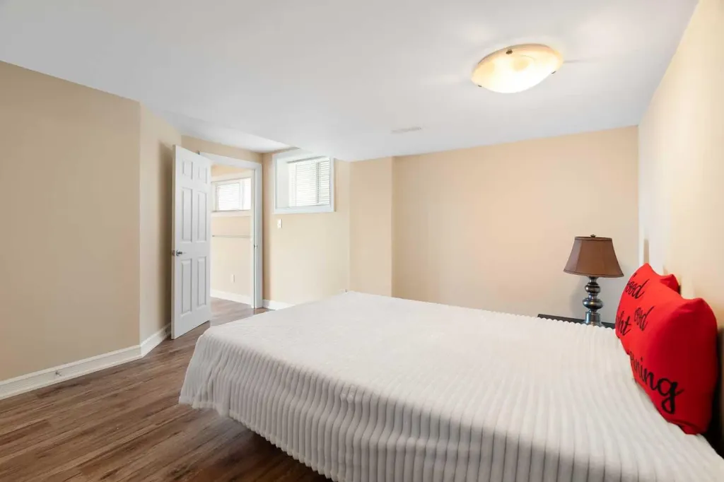 196 Nolanfield Way NW Calgary AB T3R 0M4