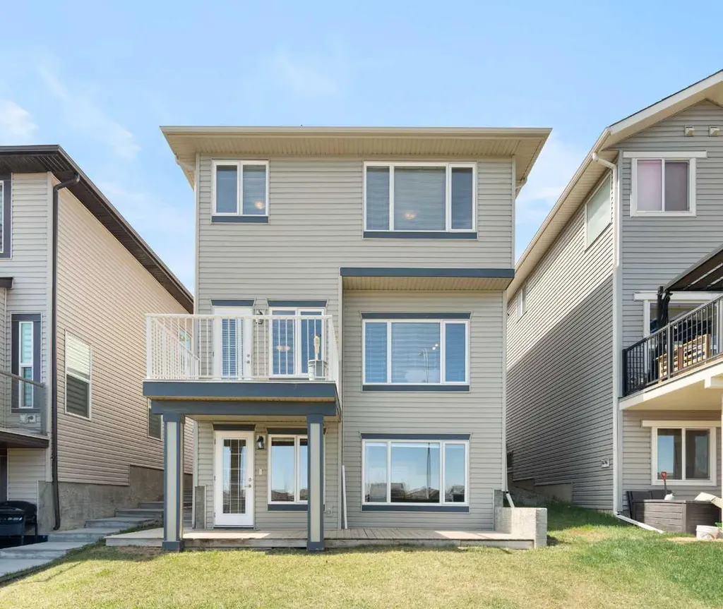 196 Nolanfield Way NW Calgary AB T3R 0M4