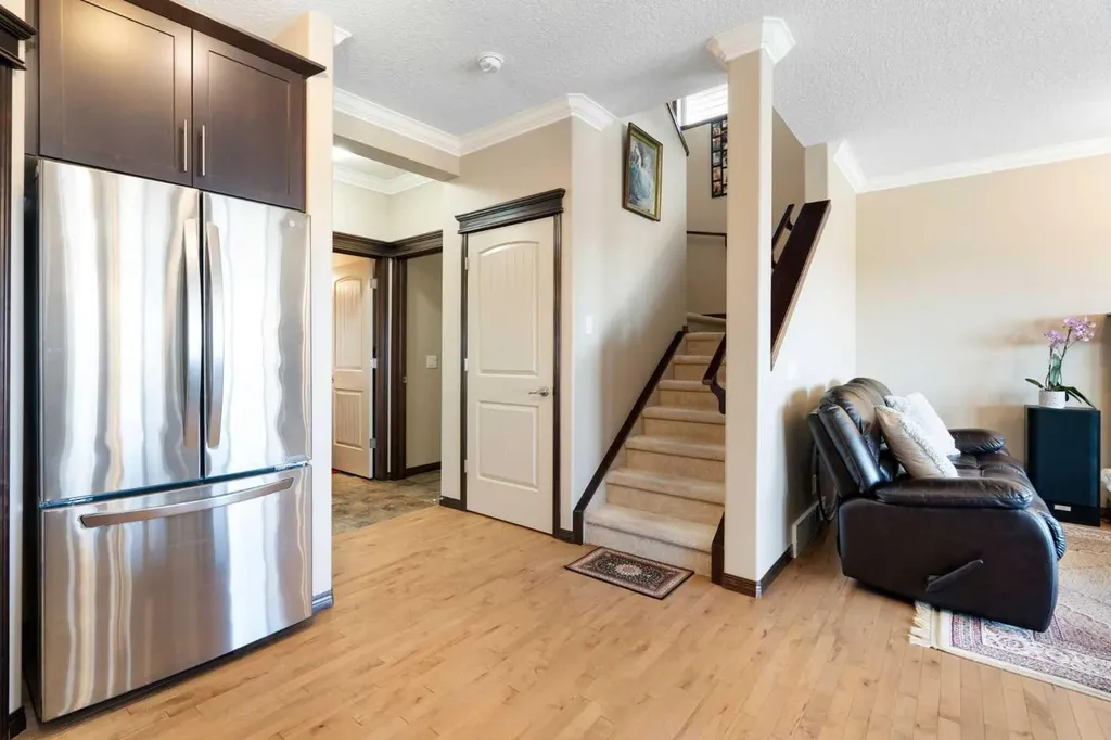 196 Nolanfield Way NW Calgary AB T3R 0M4