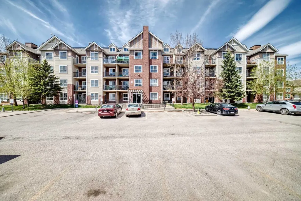 73 Erin Woods Court SE Calgary AB T2B 3V2