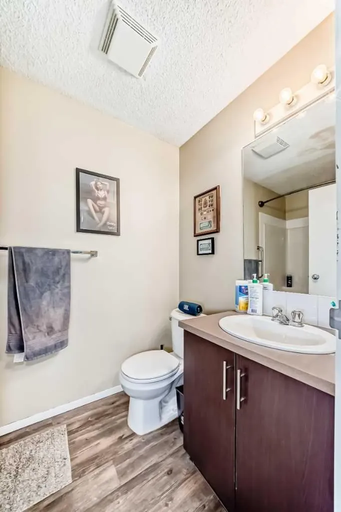 73 Erin Woods Court SE Calgary AB T2B 3V2