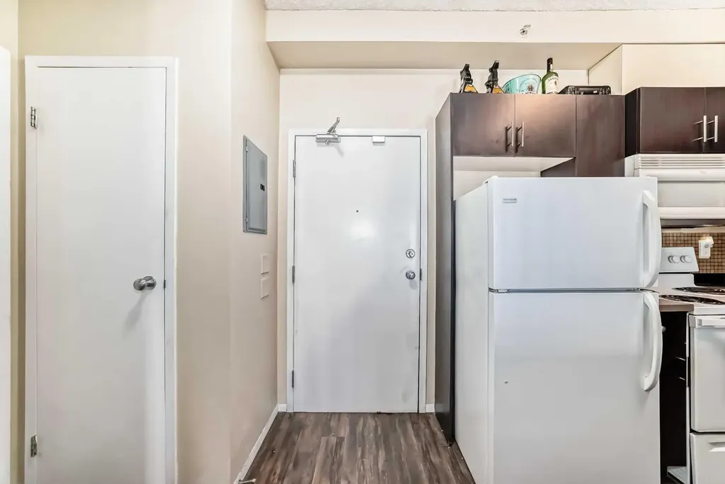 73 Erin Woods Court SE Calgary AB T2B 3V2