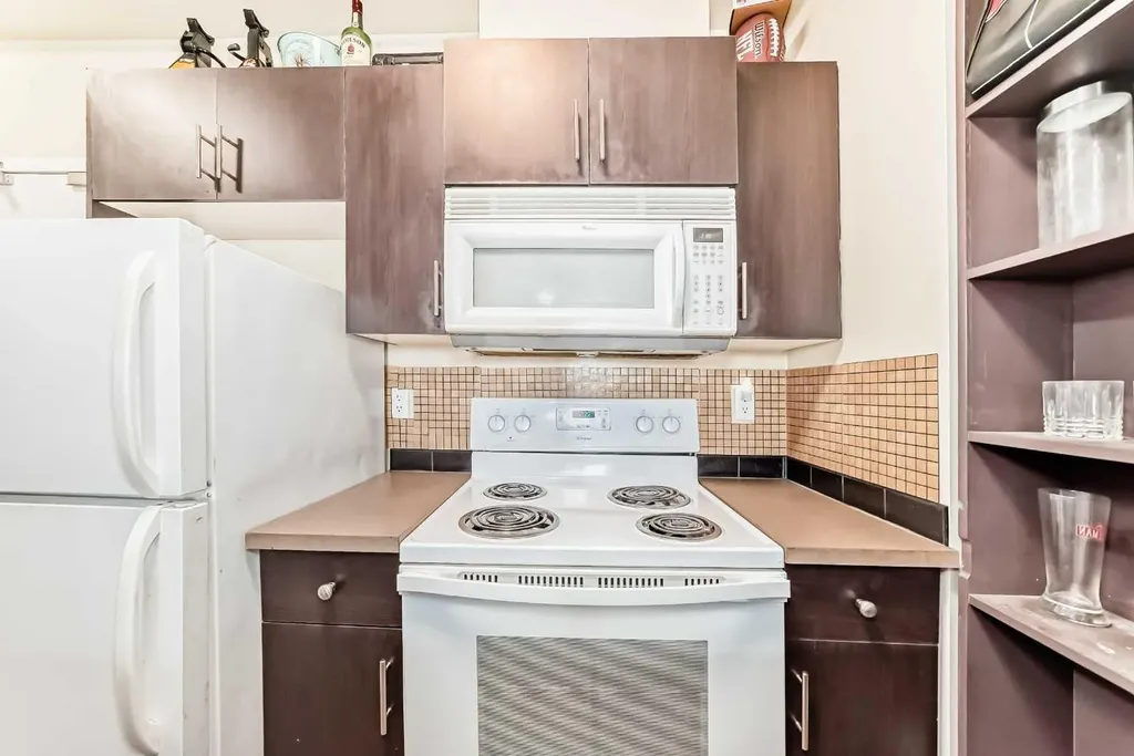 73 Erin Woods Court SE Calgary AB T2B 3V2