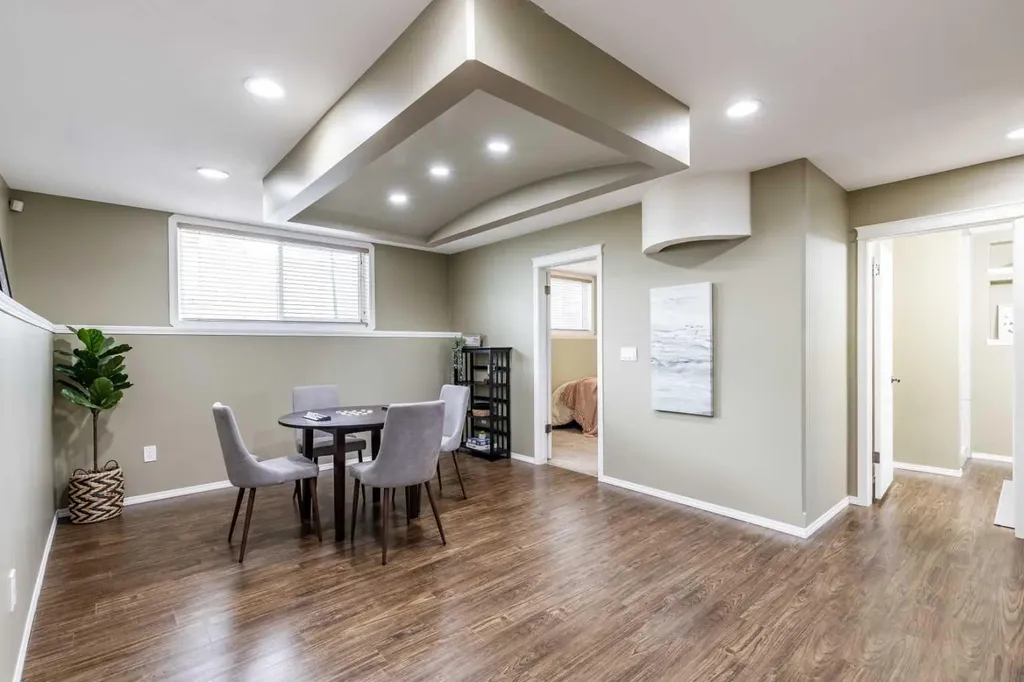39 Greenwood Court SW Medicine Hat AB T1A7X7
