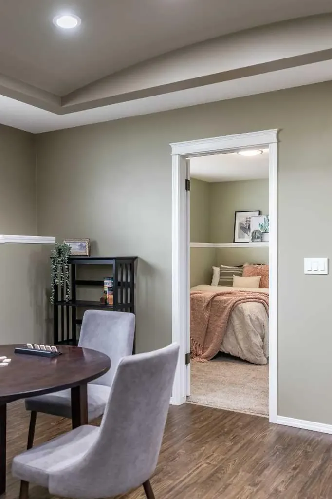 39 Greenwood Court SW Medicine Hat AB T1A7X7