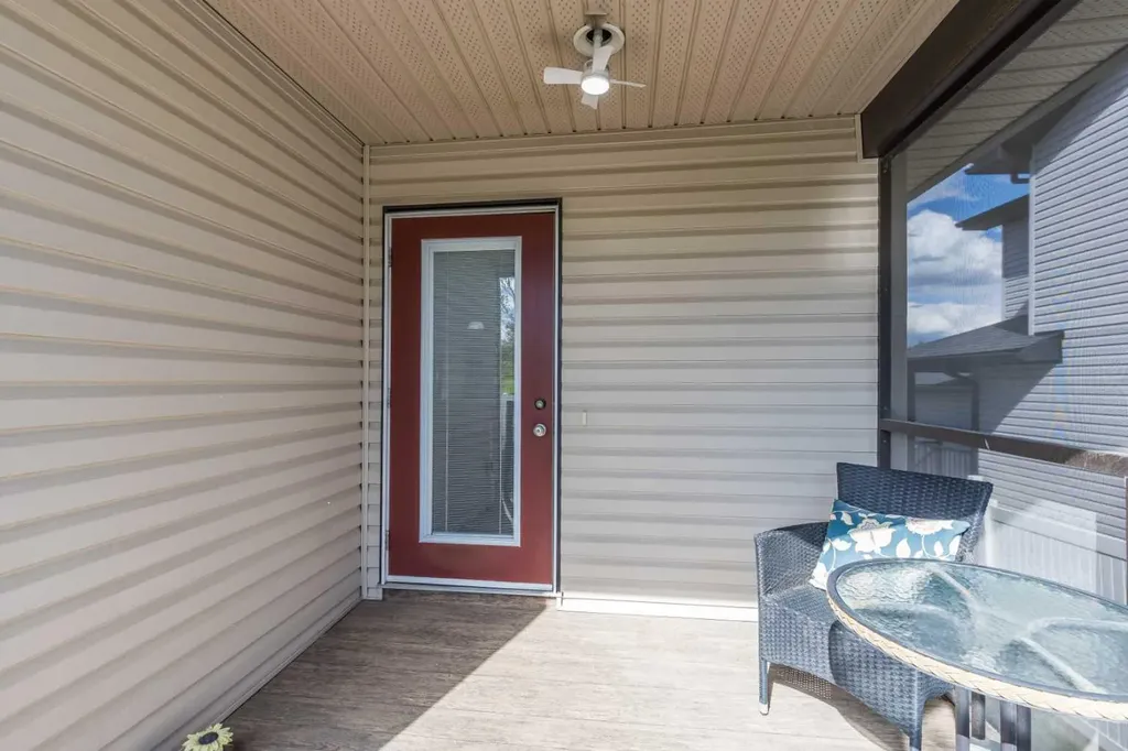 39 Greenwood Court SW Medicine Hat AB T1A7X7