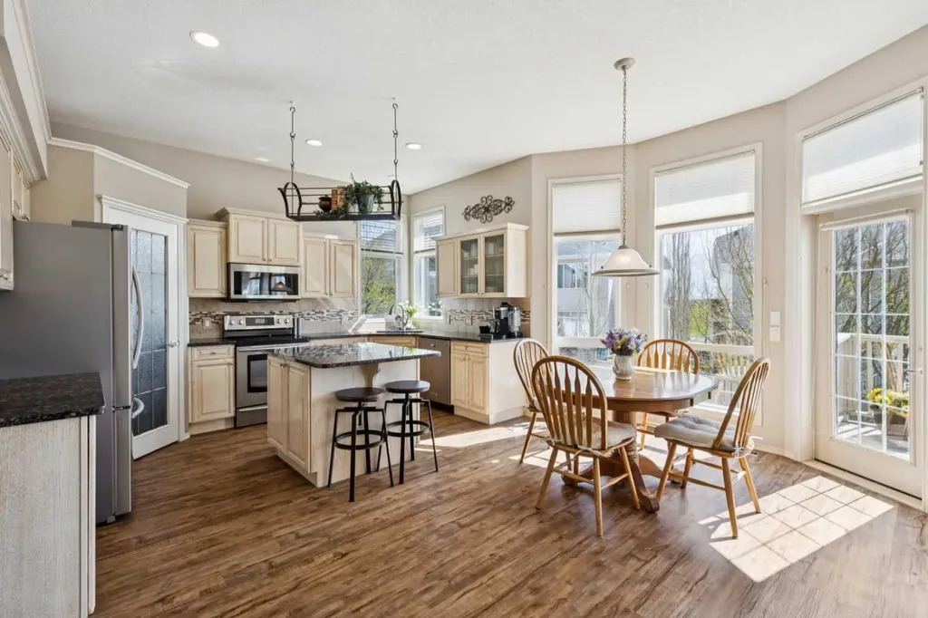 230 Royal Oak Place NW Calgary AB T3G 4Y6