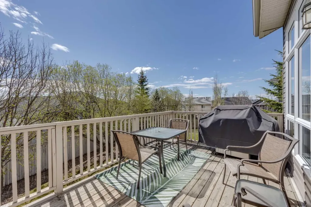 230 Royal Oak Place NW Calgary AB T3G 4Y6
