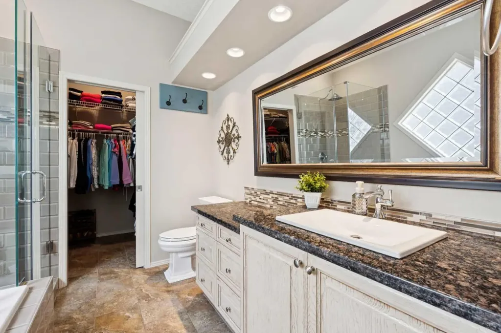 230 Royal Oak Place NW Calgary AB T3G 4Y6