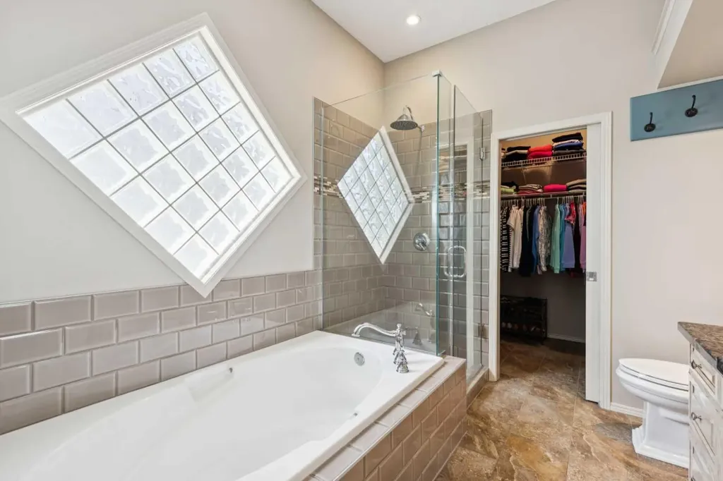 230 Royal Oak Place NW Calgary AB T3G 4Y6