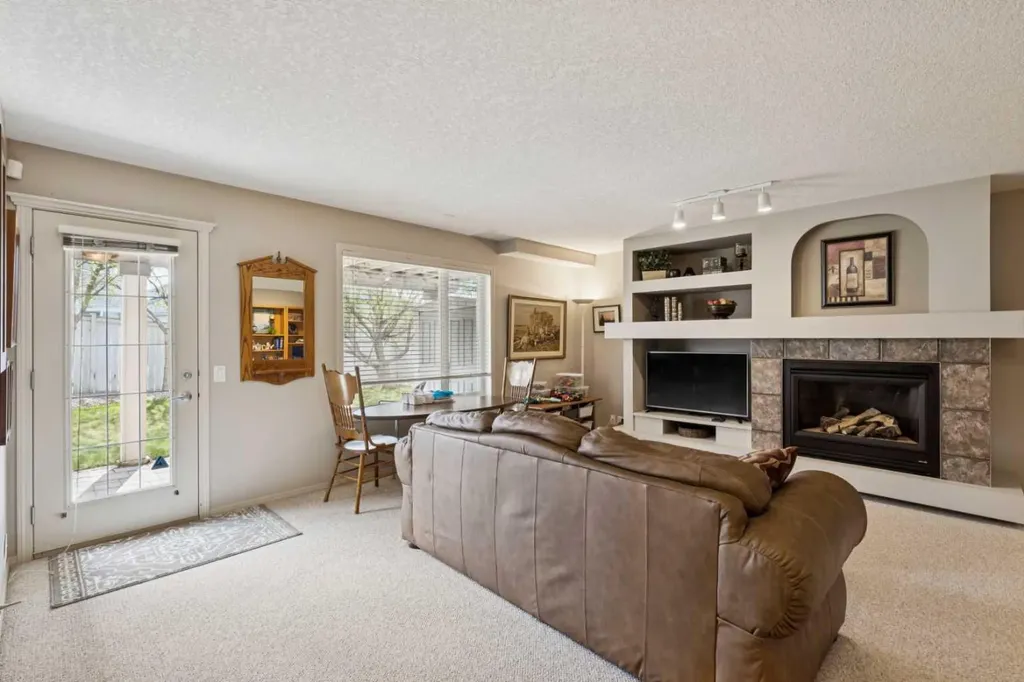 230 Royal Oak Place NW Calgary AB T3G 4Y6