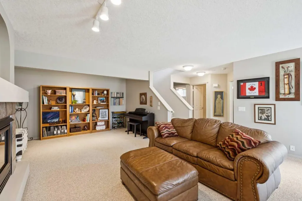 230 Royal Oak Place NW Calgary AB T3G 4Y6