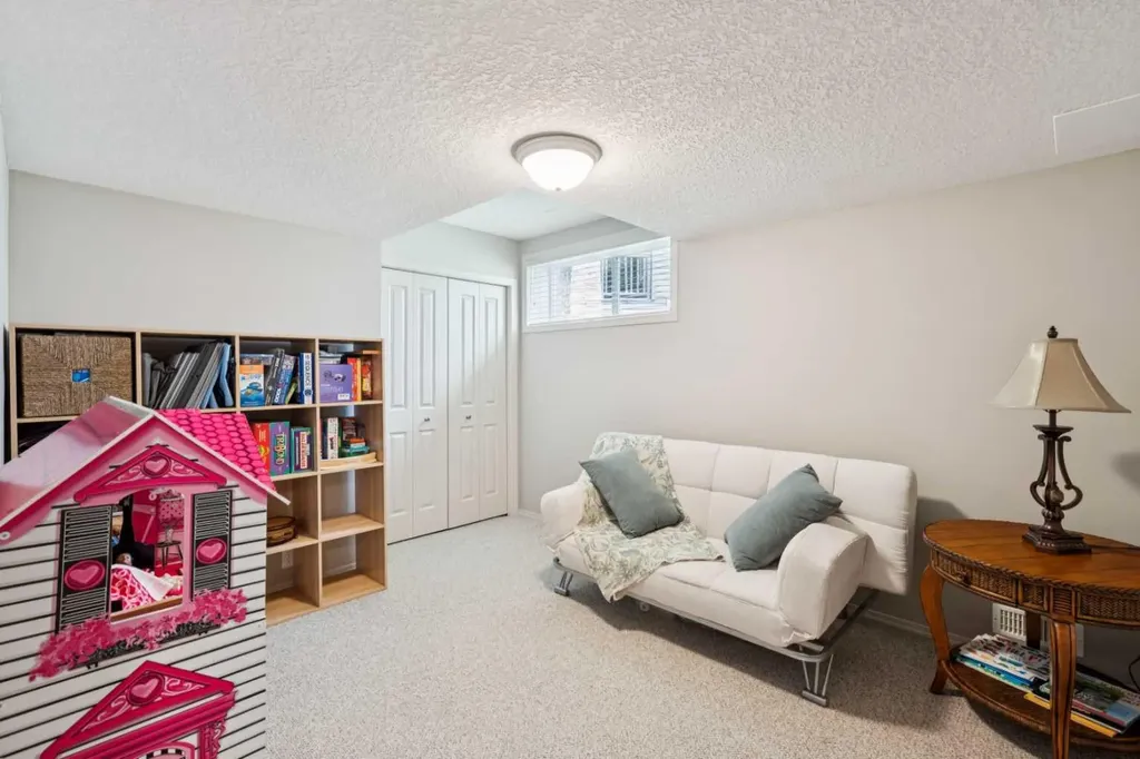 230 Royal Oak Place NW Calgary AB T3G 4Y6