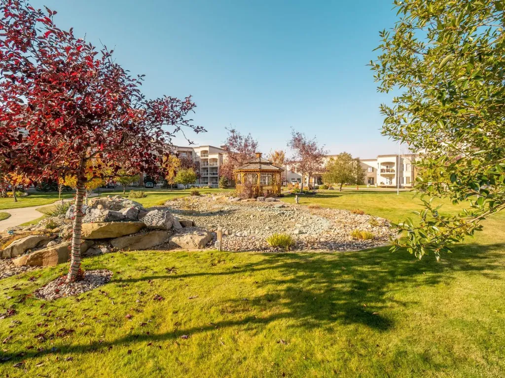 2020 32 Street S Lethbridge AB T1K7T9