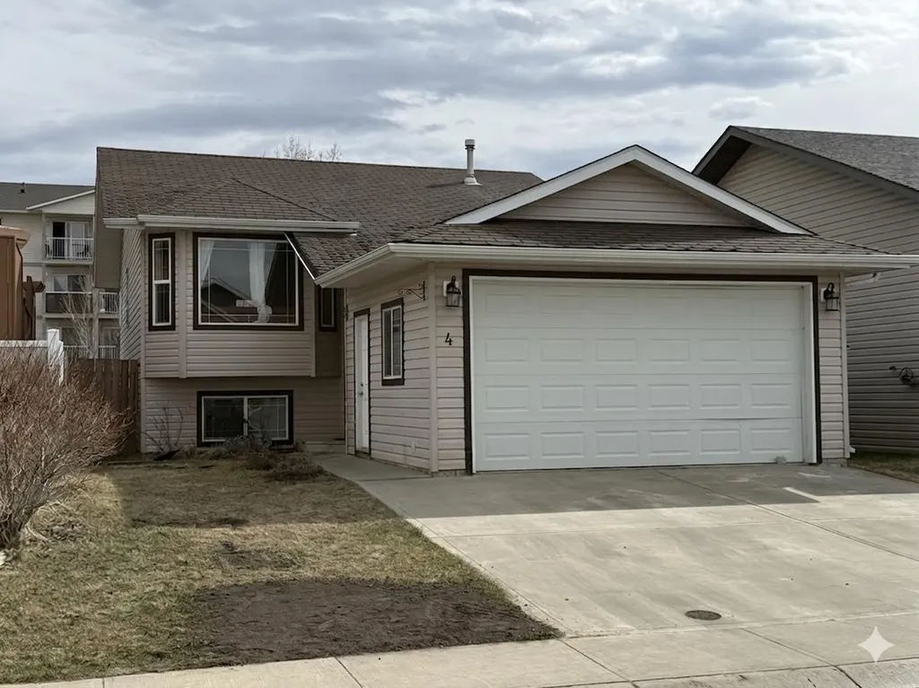 4 Horne Close Sylvan Lake AB T4S 0C4