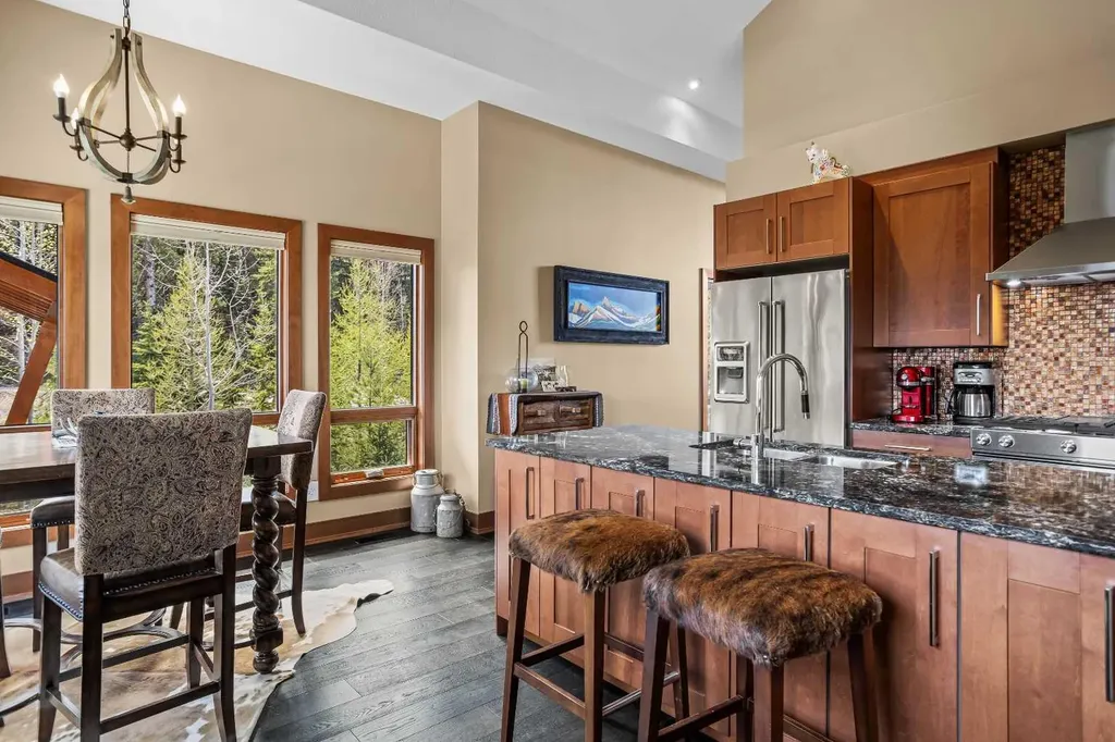 3000J Stewart Creek Drive Canmore AB T1W0G5