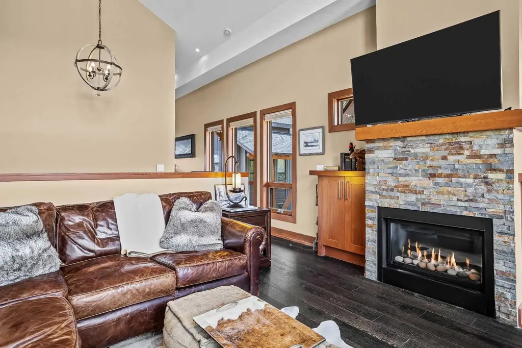 3000J Stewart Creek Drive Canmore AB T1W0G5
