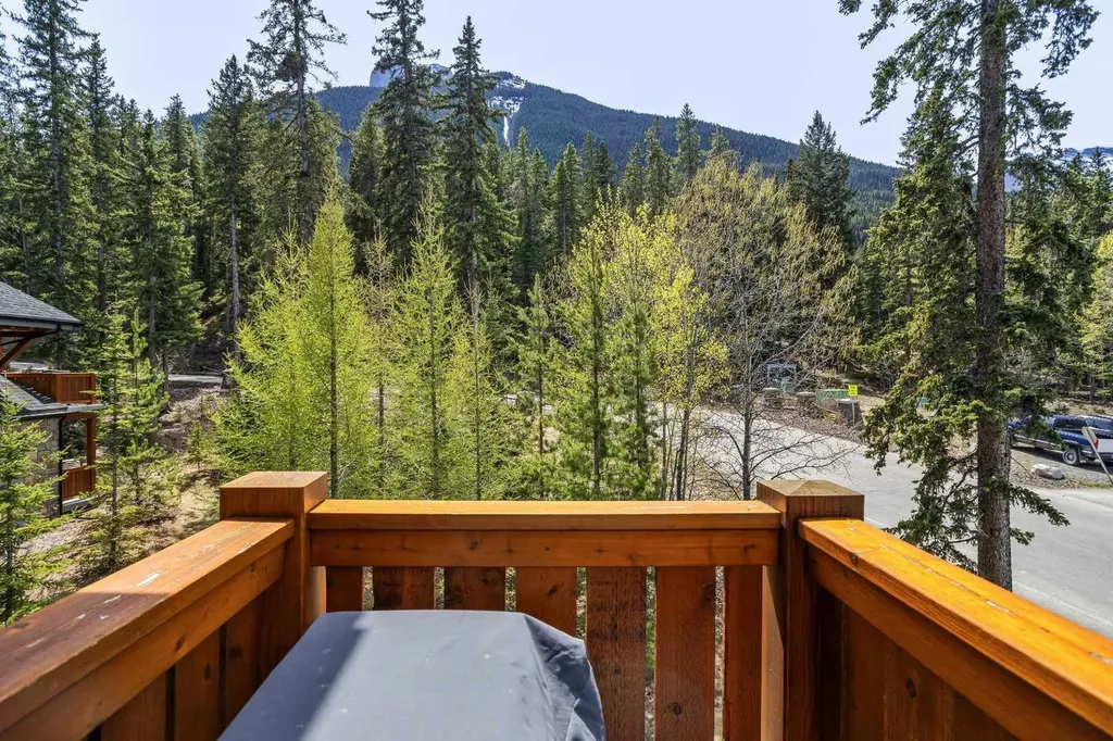 3000J Stewart Creek Drive Canmore AB T1W0G5