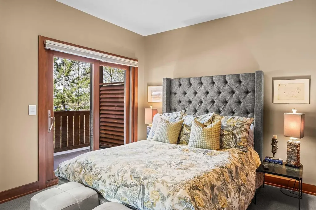 3000J Stewart Creek Drive Canmore AB T1W0G5