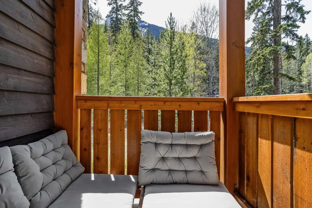 3000J Stewart Creek Drive Canmore AB T1W0G5