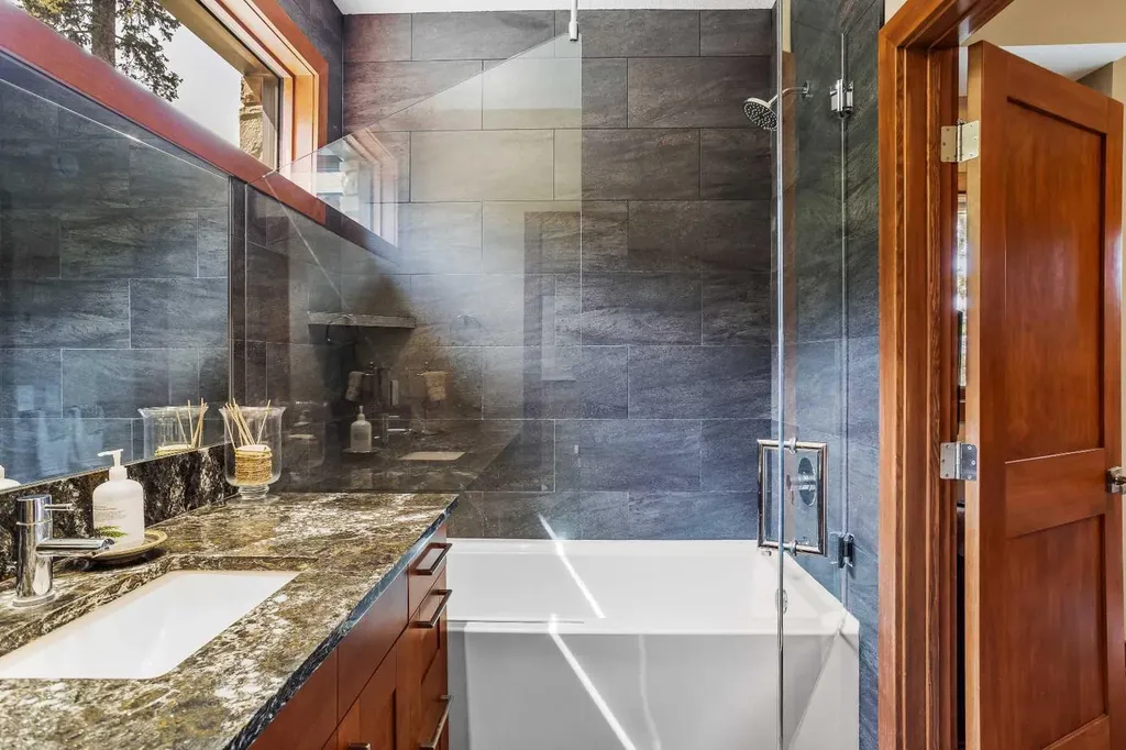 3000J Stewart Creek Drive Canmore AB T1W0G5