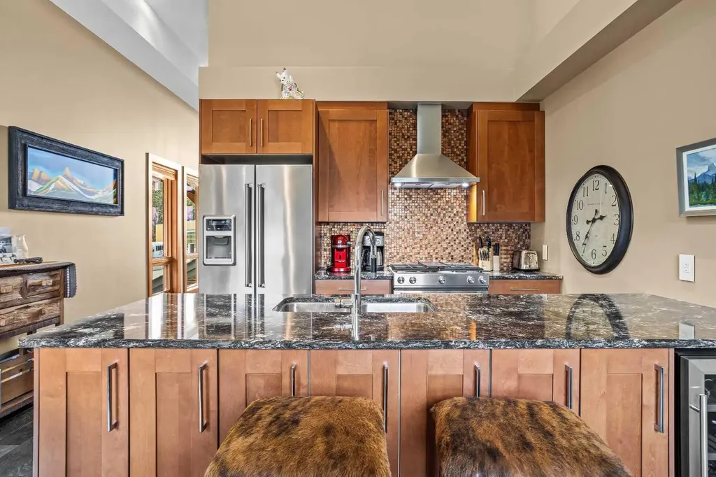 3000J Stewart Creek Drive Canmore AB T1W0G5